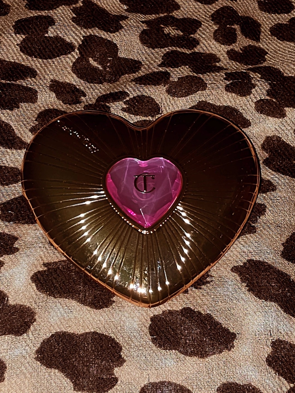 Charlotte Tilbury Pillow Talk Soulmates Face Palette — Flawless Pink - Picture 2 of 3